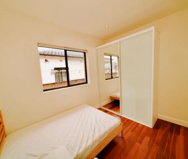 6 bed 3 bath-single room - Photo 3