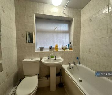 2 bedroom flat to rent - Photo 6