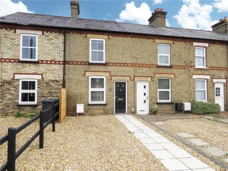 2 bedroom terraced house to rent - Photo 2