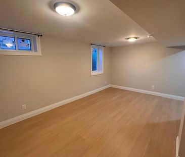 For Lease - 8326 Kipling Avenue Unit# (Front), Vaughan, Ontario - Photo 5