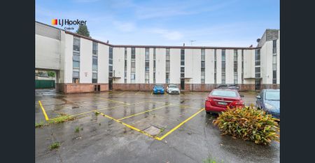 Bright & Modern 2 Bedroom Apartment - Photo 4