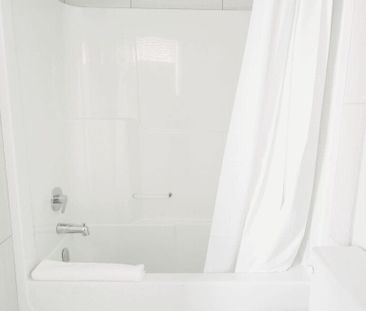 Edmonton Unfurnished duplex Rental in Westmount - 13020 113 Ave NW-... - Photo 3