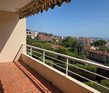 Location Appartement 3 pièces 76m² LE CANNET 06110 - Photo 6