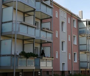 Erstbezug nach Modernisierung! Schöne 3 Zimmerwohnung mit Balkon in... - Foto 3