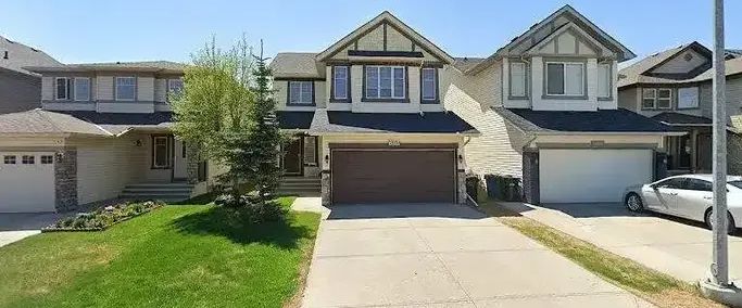 House close to lots of Amenities and schools from Grade 1-12 | Calgary - Photo 1