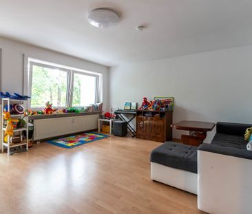 Helle 3 Zimmer- Wohnung im 1. OG mit Balkon - Photo 4