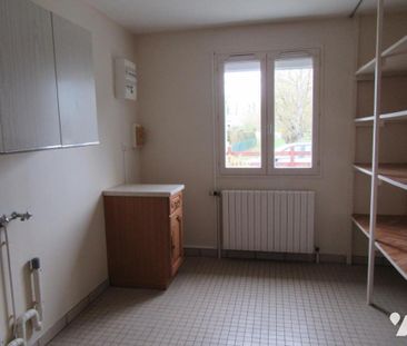 CHARMANTE MAISON F4 AVEC JARDIN AMILLY - Photo 3