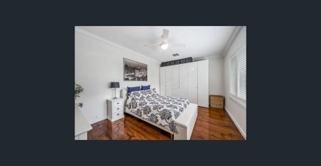 Bright & Spacious 3-Bedroom Home in Wattle Park - Photo 4