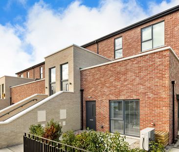 1 Mercer Lodge Dublin 18, - Photo 3