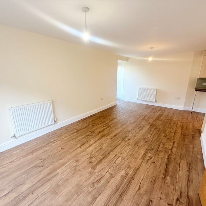 Hele Manor Barns, Hele, Taunton - Photo 1