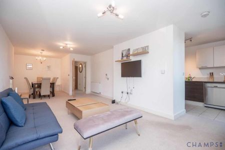 3 bedroom flat to rent - Photo 3