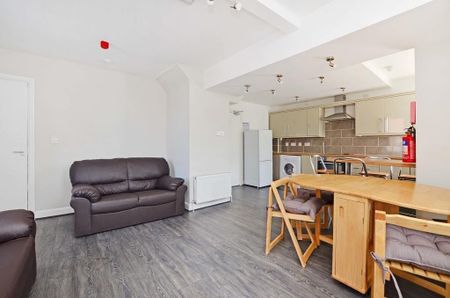 5 bedroom house to rent - Photo 2