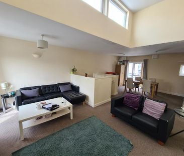 4 bedroom townhouse to rent - Photo 4