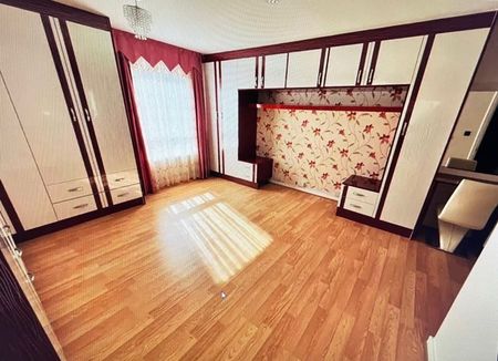 2 Bed Flat, Hera Court, E14 - Photo 2