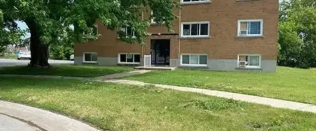 23 Theresa Crescent - Unit 9 - 2 bed, 1 bath | 23 Theresa Crescent, Kingston - Photo 1