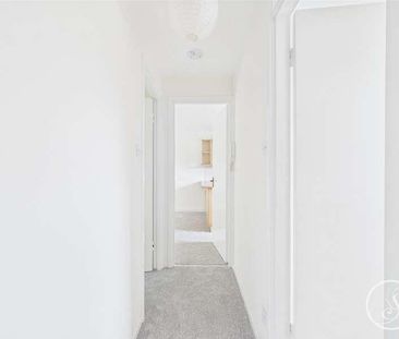 Sholebroke Avenue, Potternewton, Leeds, LS7 - Photo 4