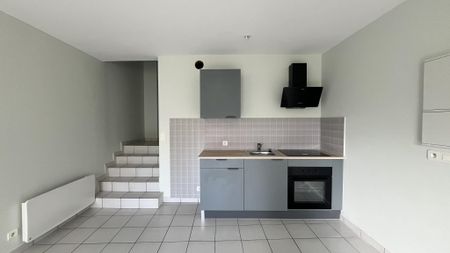 Location Appartement 3 pièces 52m² NIORT 79000 - Photo 2