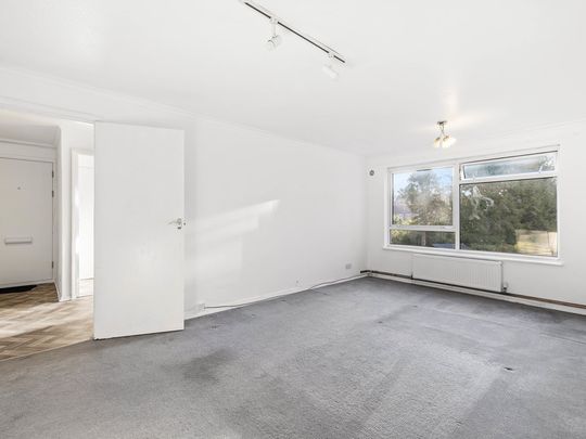 Ref: GF - Wray Common Road - Photo 1