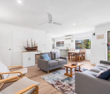 Spacious Single-Level Home By The Bay - Photo 3