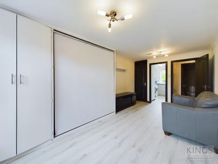 Studio to rent - Photo 4