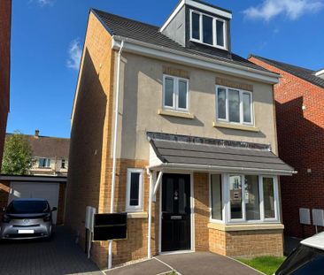 4 bedroom detached house to rent - Photo 4