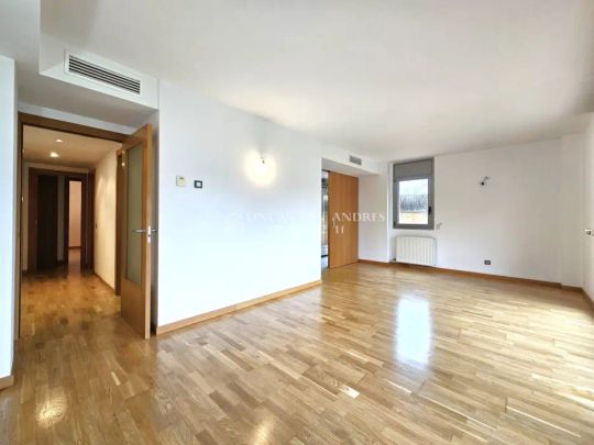 Piso en alquiler en Carrer d'Antoni Puigvert - Photo 1