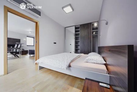Pronájem nadstandartního bytu 3+kk s balkonem a klimatizací, 94 m - Photo 5