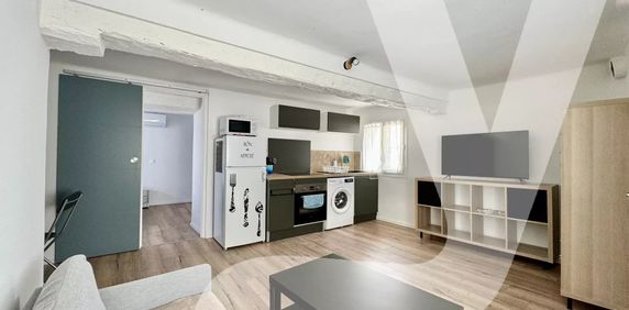 Superbe Appartement T2 Meublé Entièrement Rénové Et Meublé Au Centre De Montferrat ! - Photo 2