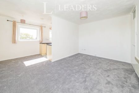 1 bedroom apartment to rent Silverdale Road, Burgess Hill, West Sussex, RH15 - Photo 5