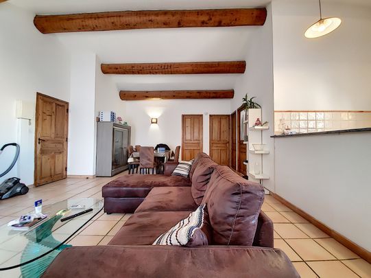 Cabannes : Appartement T3 73 m² avec garage, - Photo 1