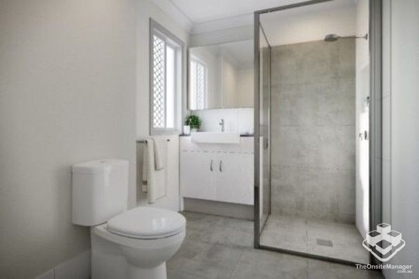 3 Bedroom Townhouse, 2 car garage, 2 living - Photo 1