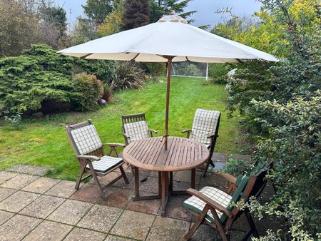 3 Bed Detached House, Shaftesbury Avenue, SO17 - Photo 3