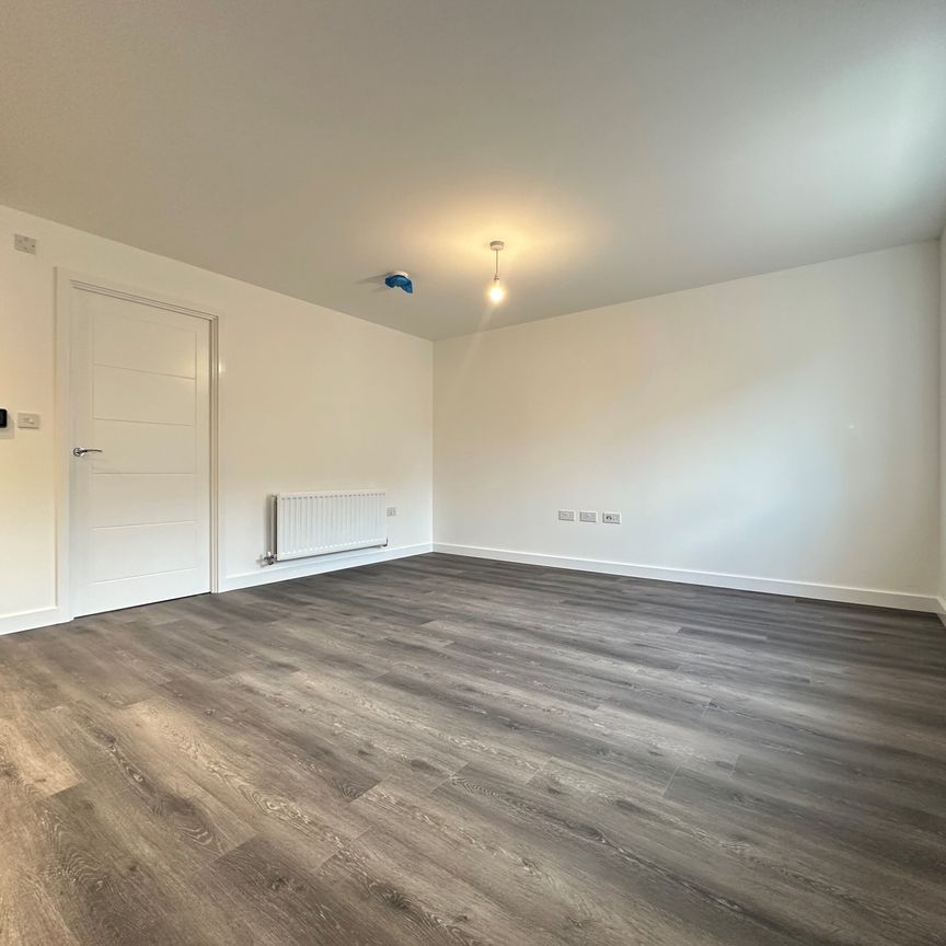 Nunney Close, Chippenham, Patterdown - Photo 1