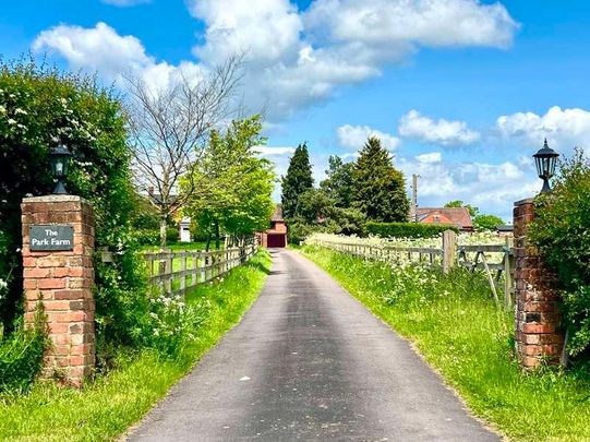 Park Farm, Kidderminster Road, Dodford, Bromsgrove, B61 - Photo 1