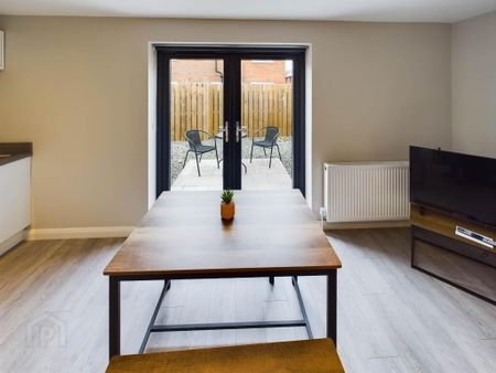 161 Castlerreagh Road, Belfast, BT5 5FG - Photo 3