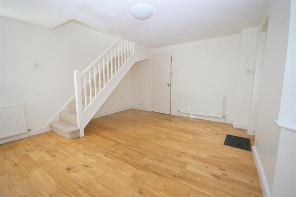 2 bedroom terraced house to rent - Photo 1