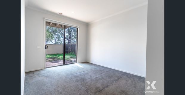 4-Bed Townhouse with Resort-Style Amenities and Scenic Views - Photo 1