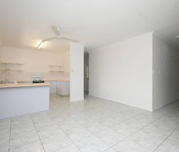 Freshly Painted Interior - Fully Tiled - Large Powered Shed - Long ... - Photo 1