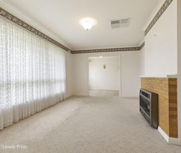 Charming Neat & Tidy Solid Brick Home - Photo 2