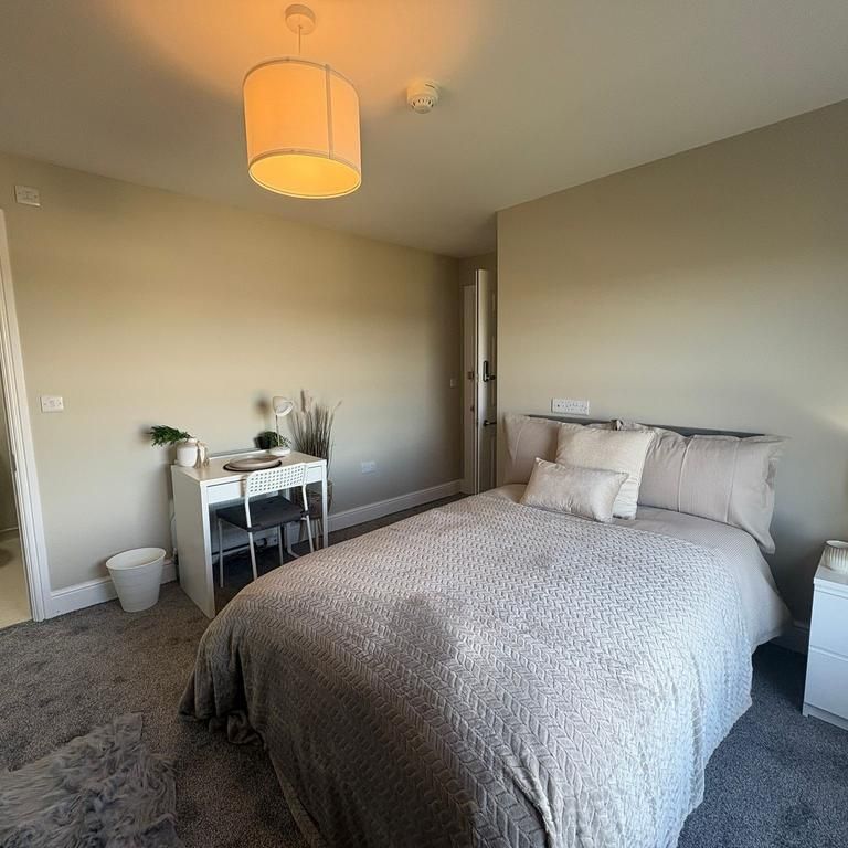 House share to rent - Photo 1