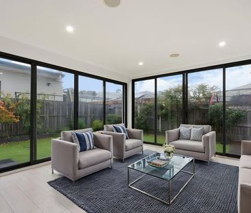 15 Volpato Street, Forde ACT 2914 - House For Rent | Domain - Photo 1