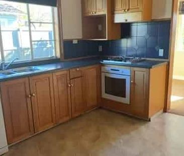 Character Family Home in the Heart of Town - Photo 3