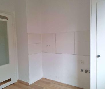 Erstbezug nach Sanierung: Erdgeschosswohnung mit Balkon - Foto 1