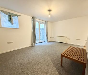 Branksome Wood Road, Bournemouth, - Photo 1