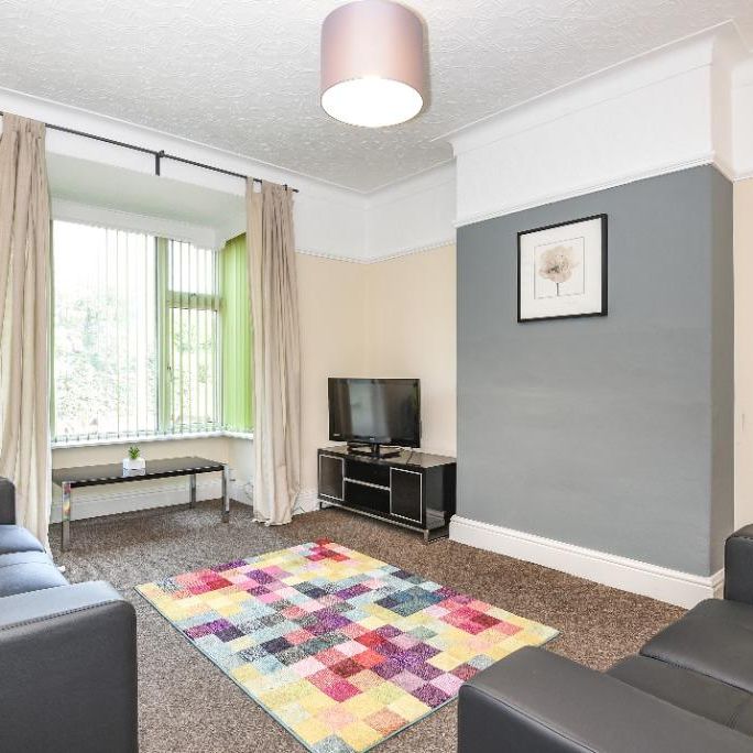 1 bedroom in a house share to rent - Photo 1