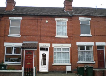 2 bedroom house - terraced to rent - Photo 2