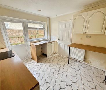 3 bedroom bungalow to rent - Photo 2