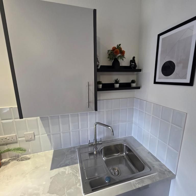 Studio to rent - Photo 1