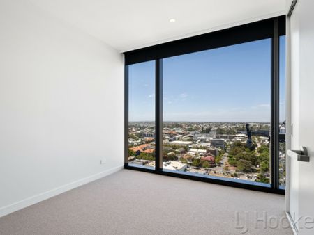 2106/80 Milligan Street, PERTH - Photo 2