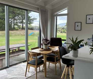 Winter Rental Escape - Two-Bed Cottage - Photo 5